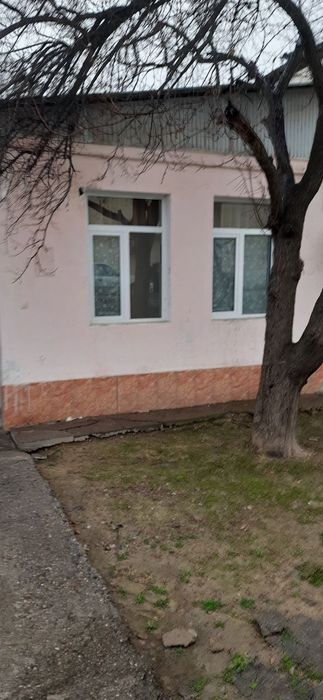 Участка 2 комнатная в аренду в центре Ташкента