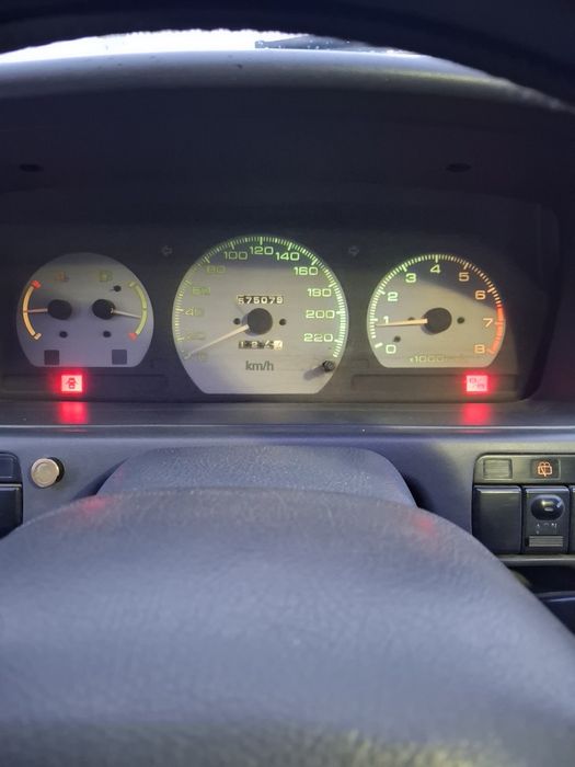 Митсубиси спейс рунер