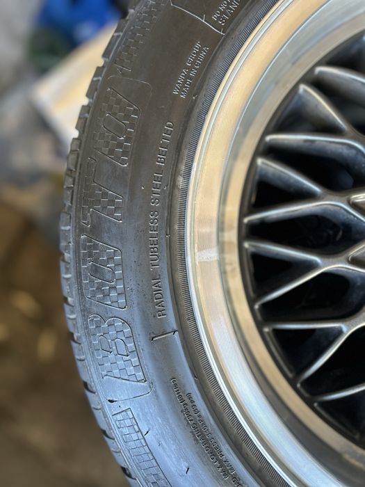 Продам комплект диски с резиной лето.