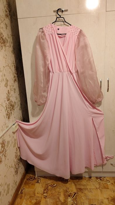 Продам женскую жилетку