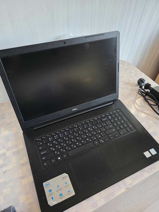 Ноутбук DELL Inspirion 17 P35E