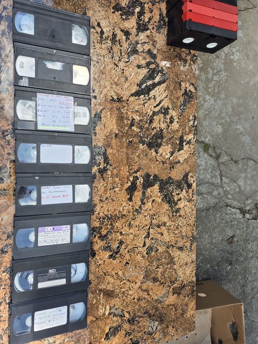 Vând Lot 18 casete video VHS originale colectie de filme diferite genuri pentru  reinregistrare