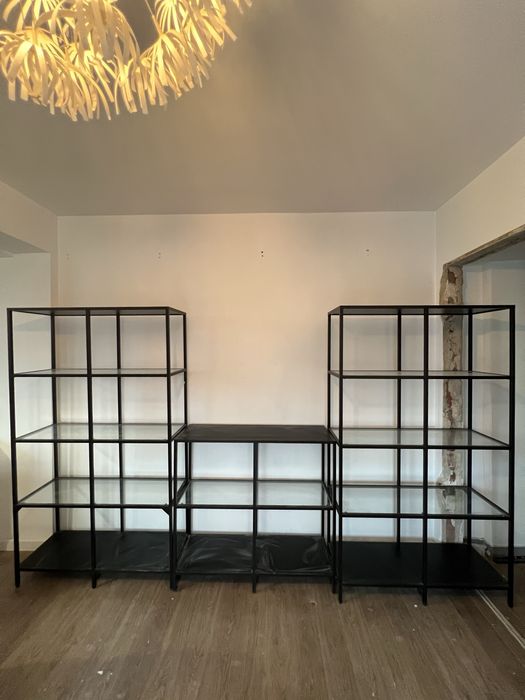 Etajere Ikea, metal si sticla