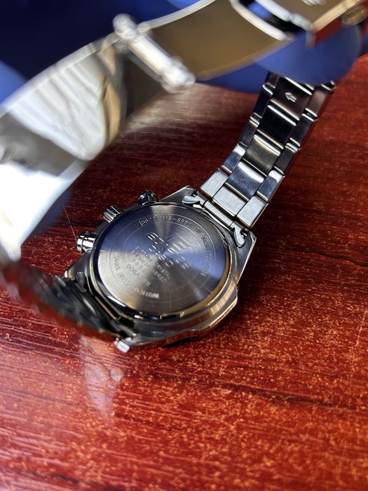 Casino Edefice EFC-S550-1AV Часовник