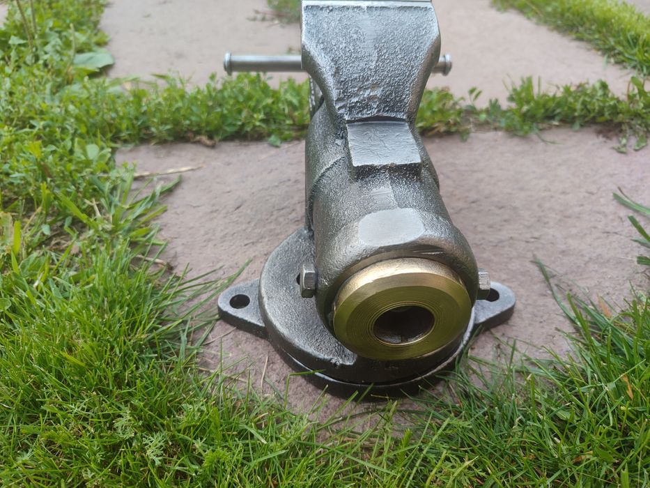 Тиски СССР среднии