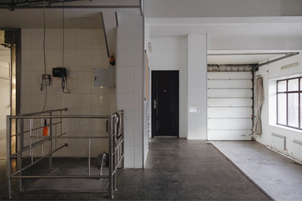 Продается  коммерческое здание 1080квм