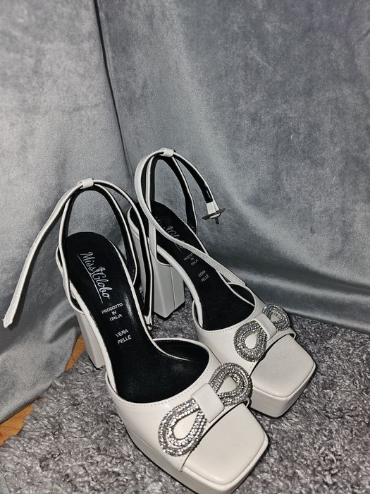 Pantofi de damă din piele naturală, cu toc gros