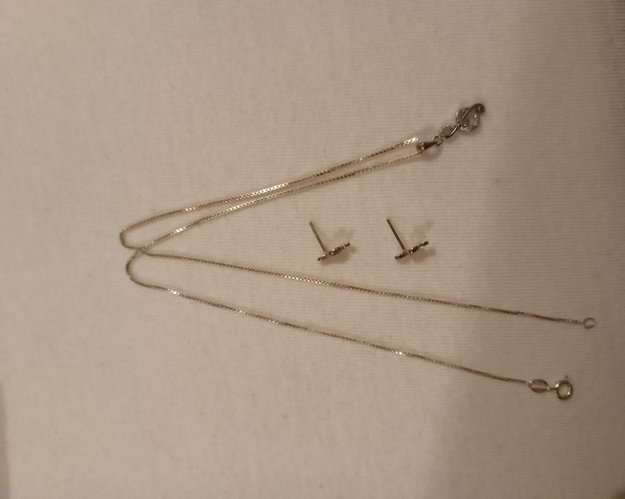 Colierul și Cercei de argint