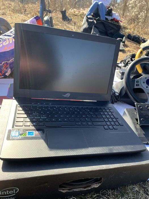 Vând leptop gaming in stare foarte bună