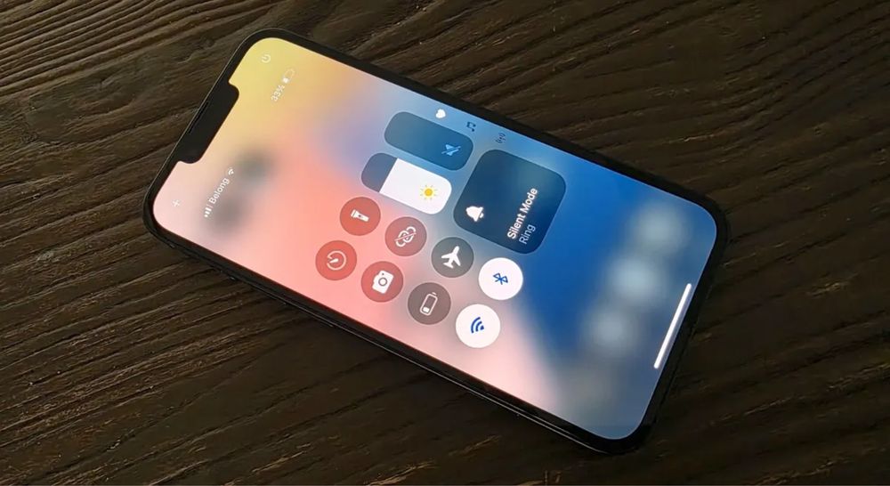 Iphone 16e 128gb у Артура в магазине Б17 Hofmann на малике