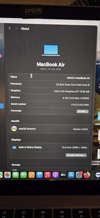 Продавам MacBook Air 2019 13-inch