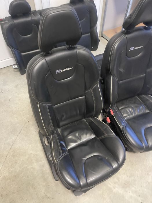 Седалки за Volvo V40 Rdesign