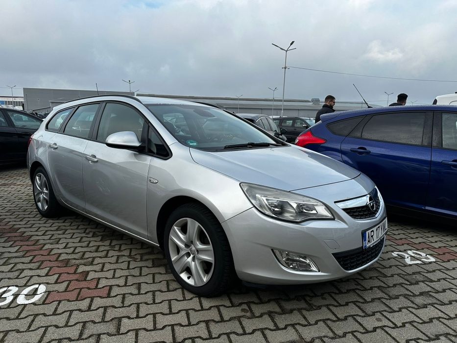Opel Astra J 2011 - 1.7 CDTi 125Cp Euro 5 - Clima * Inmatriculat