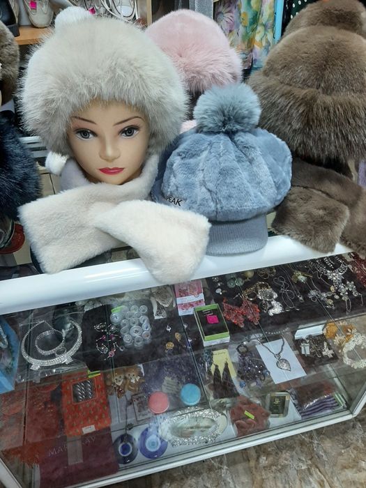 Головные уборы шапочки