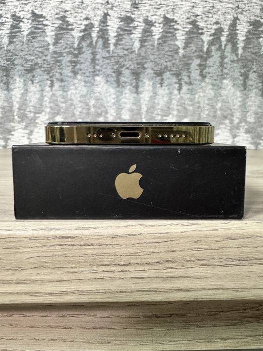 iPhone 12 Pro (256Гб) Gold