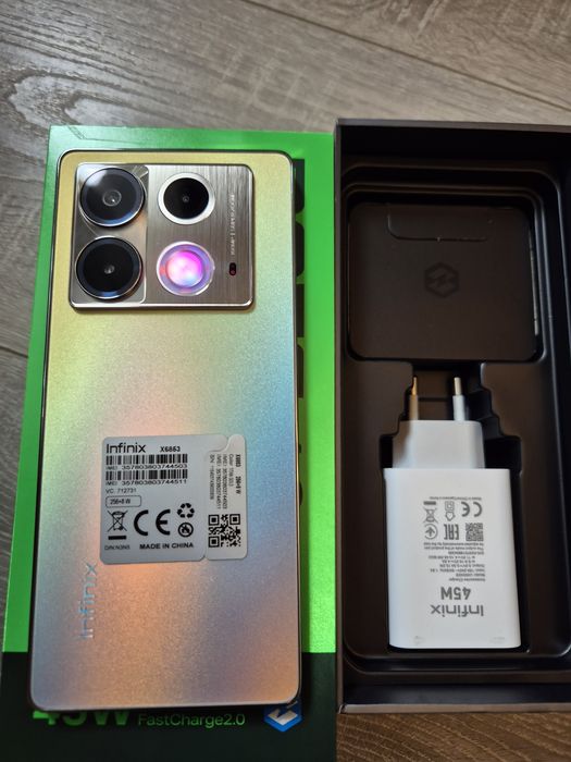 Telefon Infinix  hot 50 pro 256 GB si Note 40 256 GB