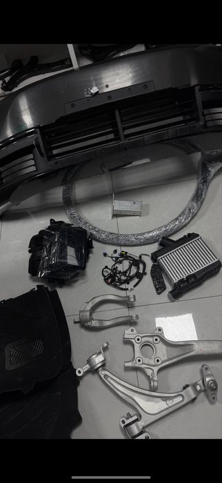 Кузовные запчасти