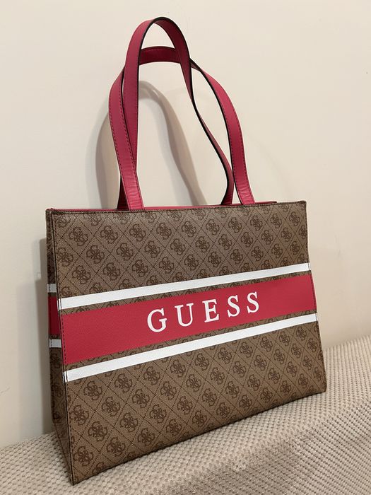 Голяма чанта Guess Monique