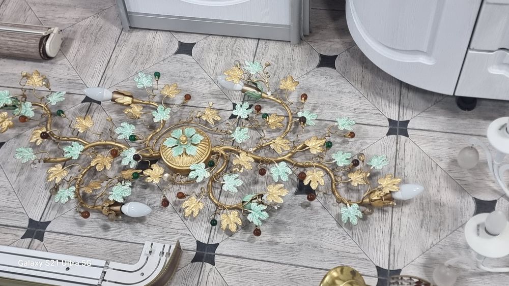 Продам люстры недорого!