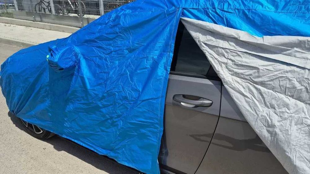 Покривало за кола ватирано отвътре, с цип и джоб за огледала На склад