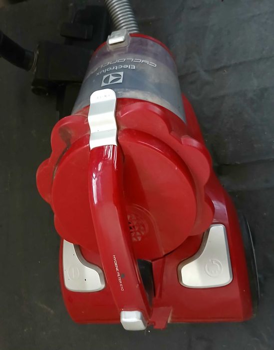 Прахосмукачка  Electrolux