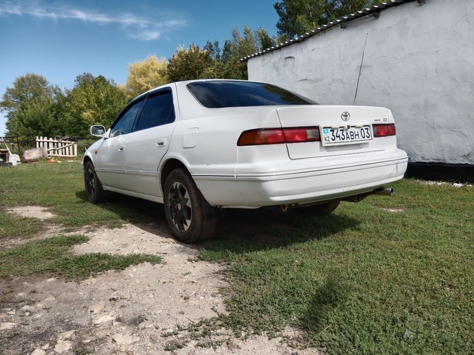 Продам Тойоту камри 20
