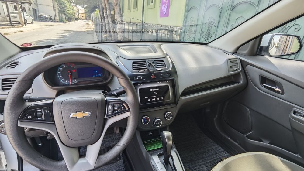 Chevrolet Cobalt sotiladi
