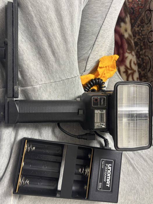 Camera Nikon FE corp SRL Aparat de fotografiat pe film 35mml