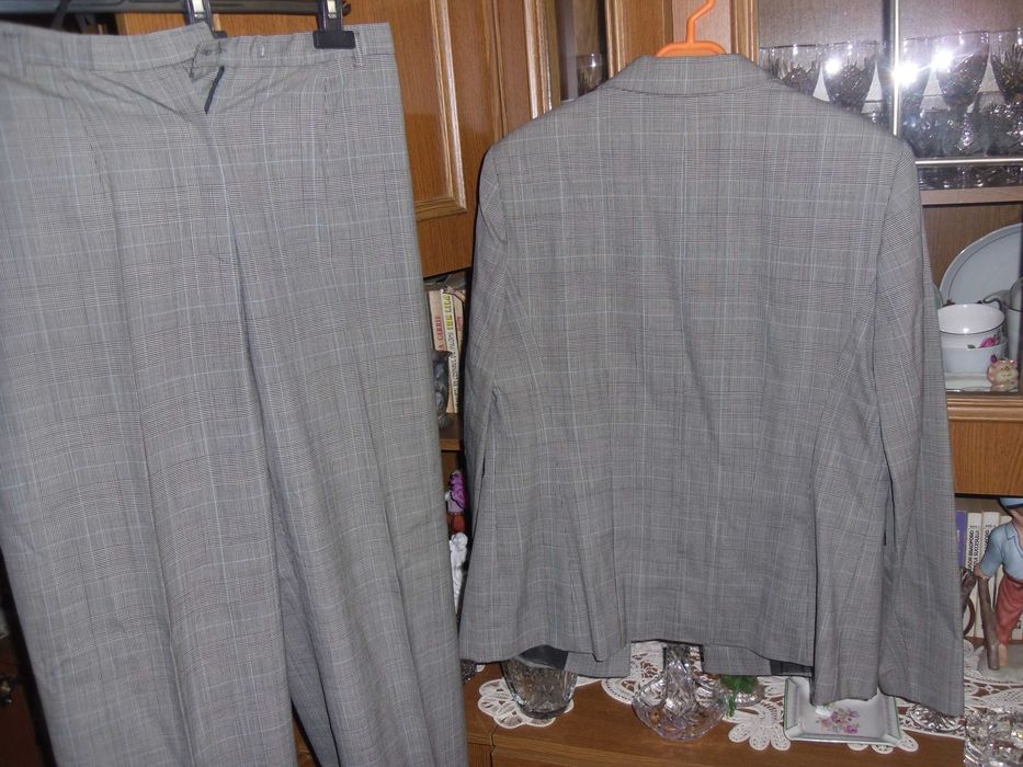 Costum dama stofa ,cu pantaloni