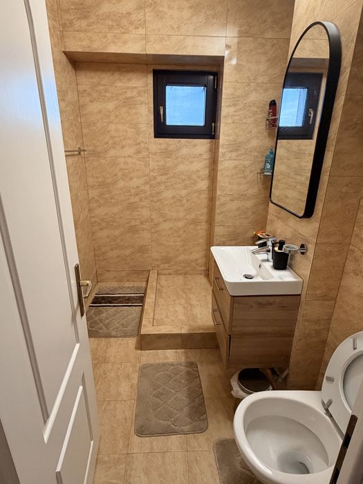 Inchiriez apartament zona Confectii  bloc IRIS