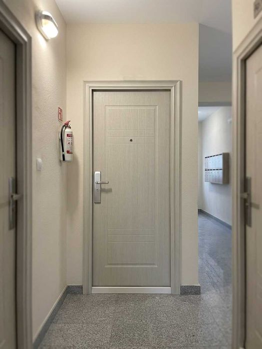 Usa Intrare Metalica Dreapta Bej Apartament Birou Sediu LIN 205x88cm + LIVRARE GRATUITA !
