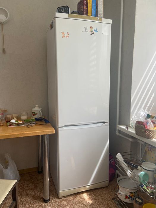 Продам СРОЧНО холодильник