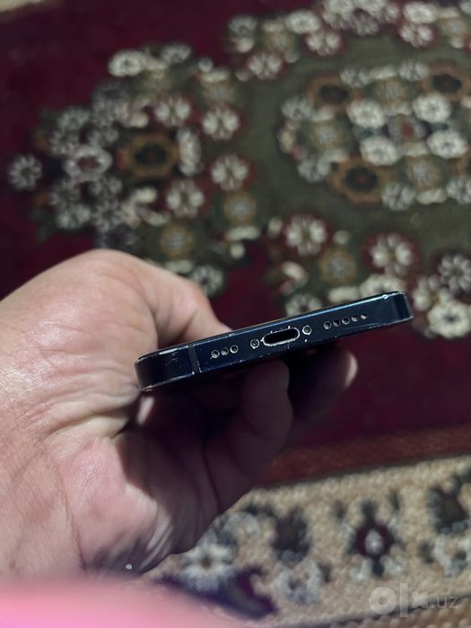 Iphone 12 sotiladi