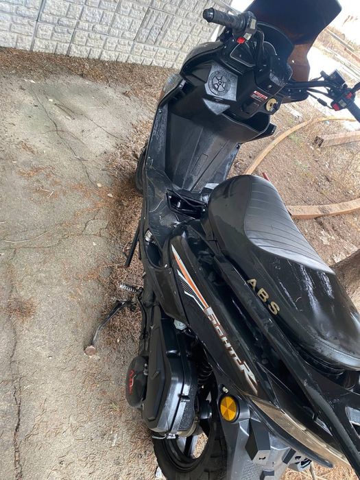 Мопед макси каскелен