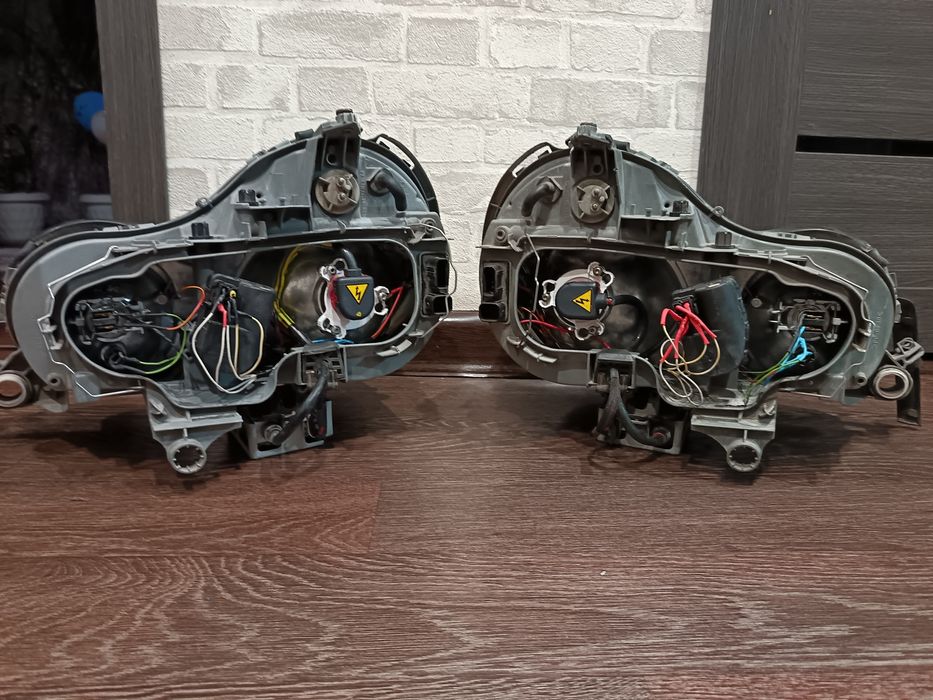 W210 фары ксенон..