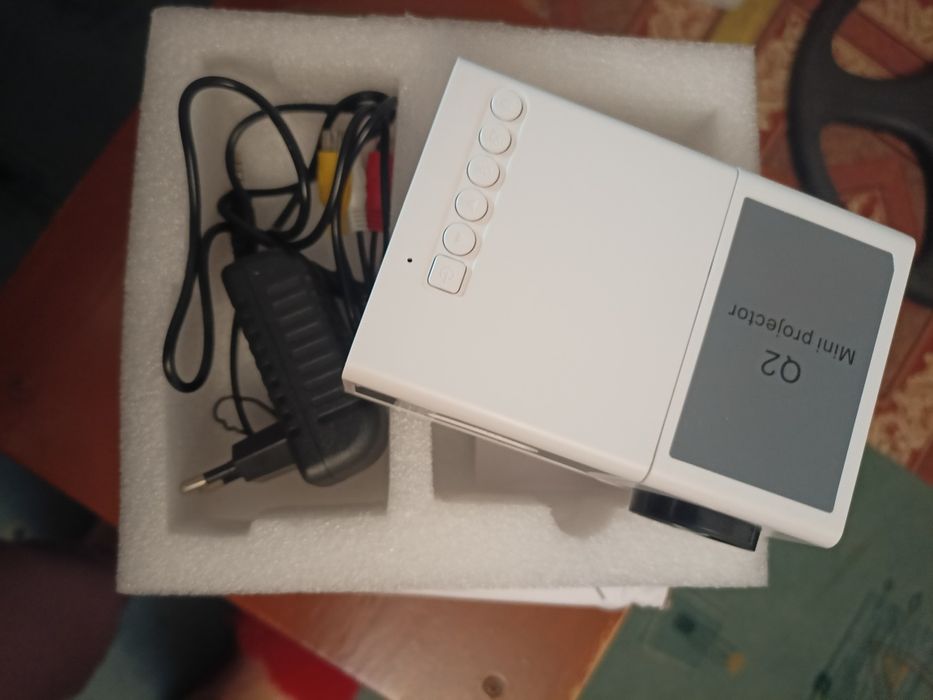 Продам новый проэктор