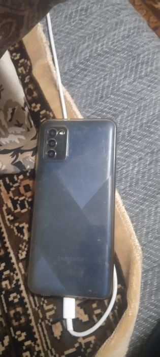 Продам смартфон в хорошем состояний.