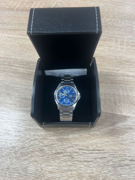 Часы мужские новые CASIO в коробке