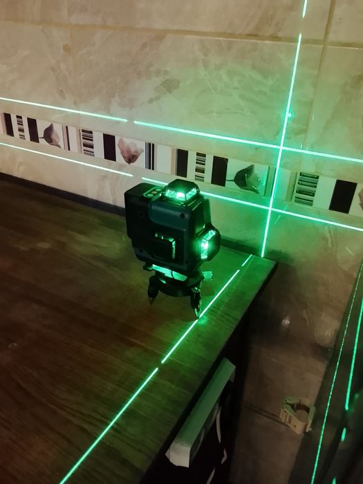 Nivel laser makita 16 linii