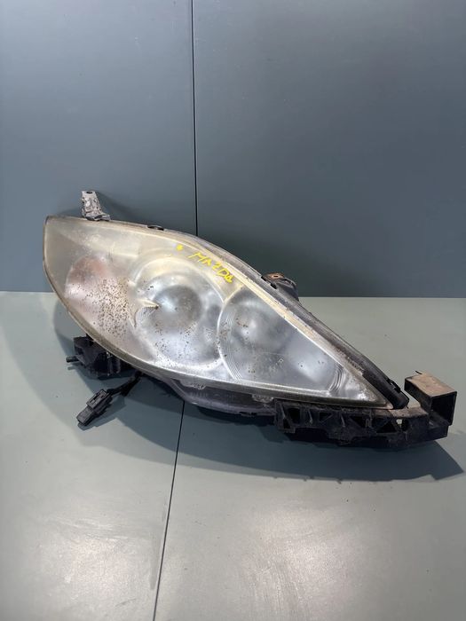 Far dreapta Mazda 5 2007 2.0 MT (146 hp)