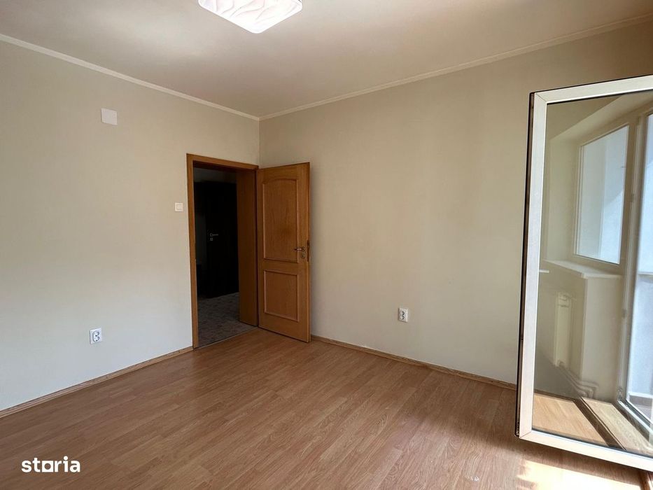 Apartament decomandat de vanzare in Racadau