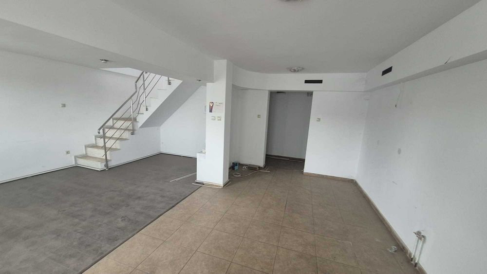Apartament 4 camere si garaj dublu zona Ciuperca