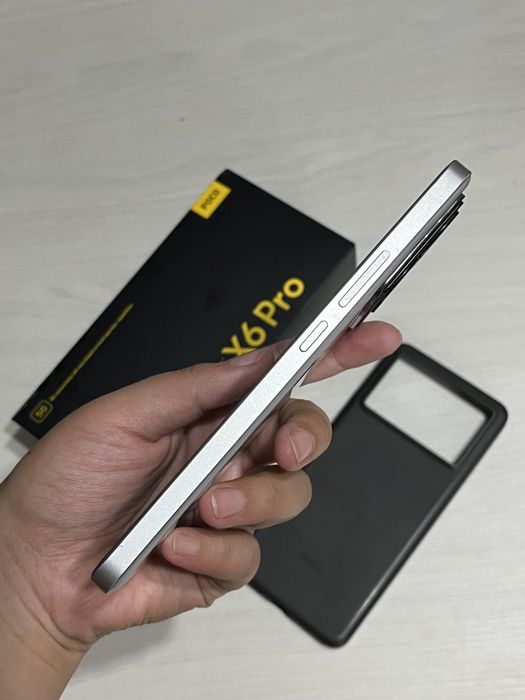 Продам POCO X6 Pro