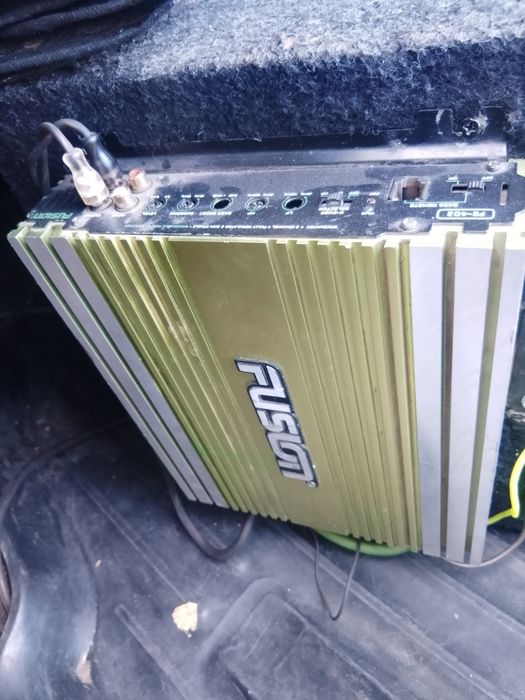 Продам корб сабуфер