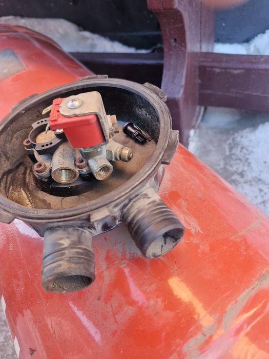 Газ баллон почти новая