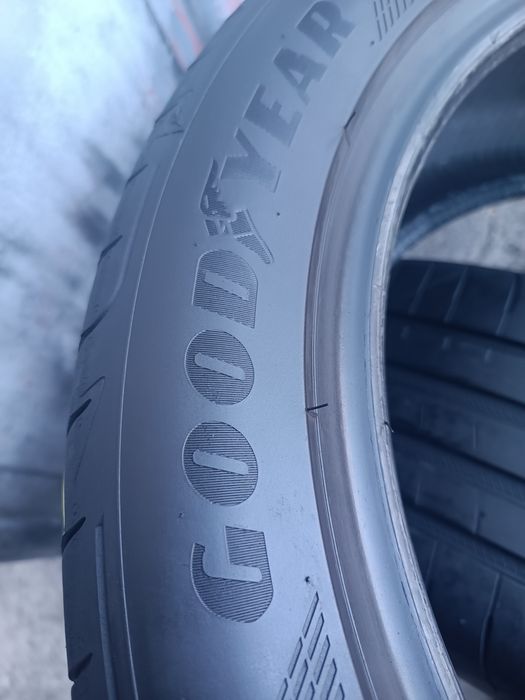 245/45/18 Goodyear Дот 0723