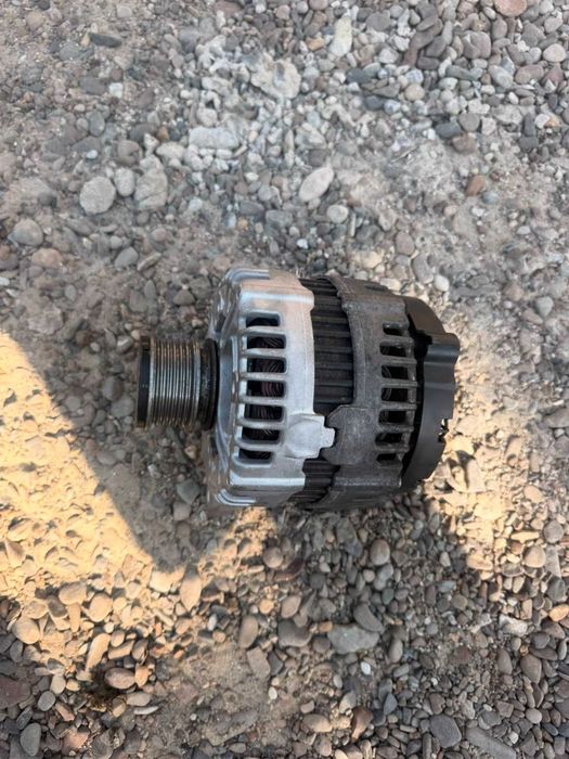 Alternator Volkswagen, perfect funcțional , potrivit pentru gama vag