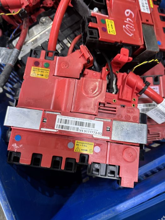 Плюсова клема бмв е60 е61 е90 е91 ф10 ф11 bmw f10 f11 e60 e61 e90 e91