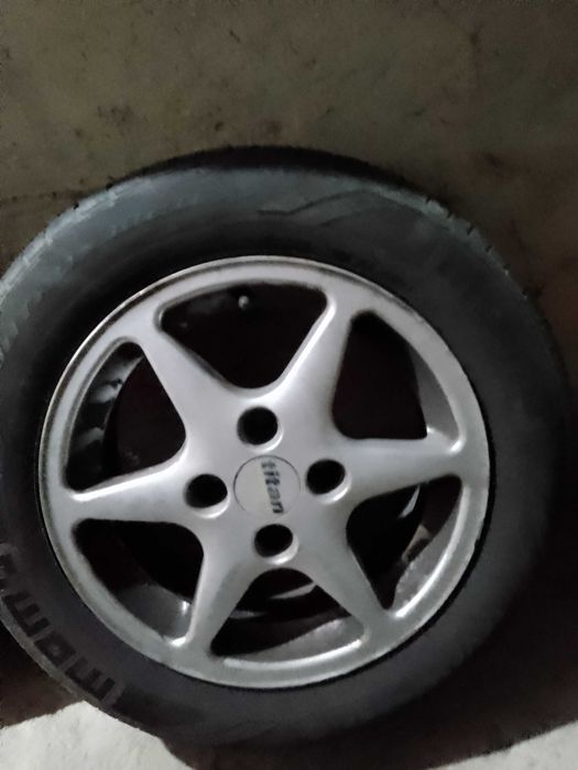Гуми и джанти 175/65/14
