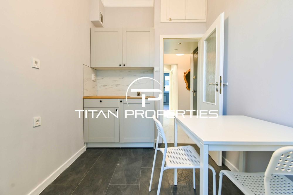 Дава се под наем Тристаен апартамент в София, Център - 90 кв.м за 899 € - Снимка #6